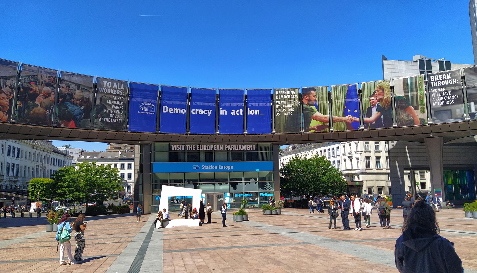 Entrada del Parlamento Europeo en Bruselas - 2